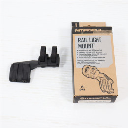 [MIL] MAGPUL(マグプル) レイルライトマウント BK(ブラック/黒) (旧パッケージ)(MAG498-RT-BLK)